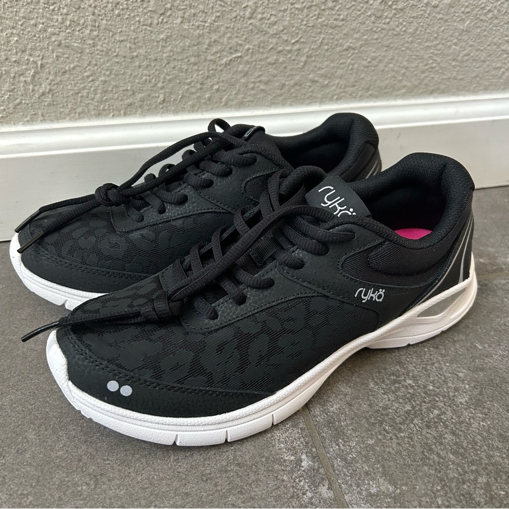 Ryka Gym Shoes, RAE 3